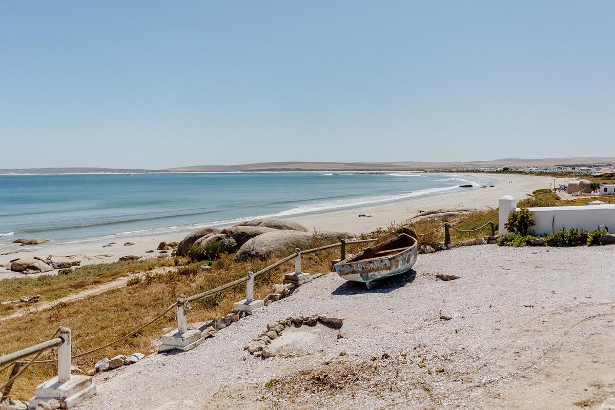 Bo Bakkies 1 - Paternoster Rentals