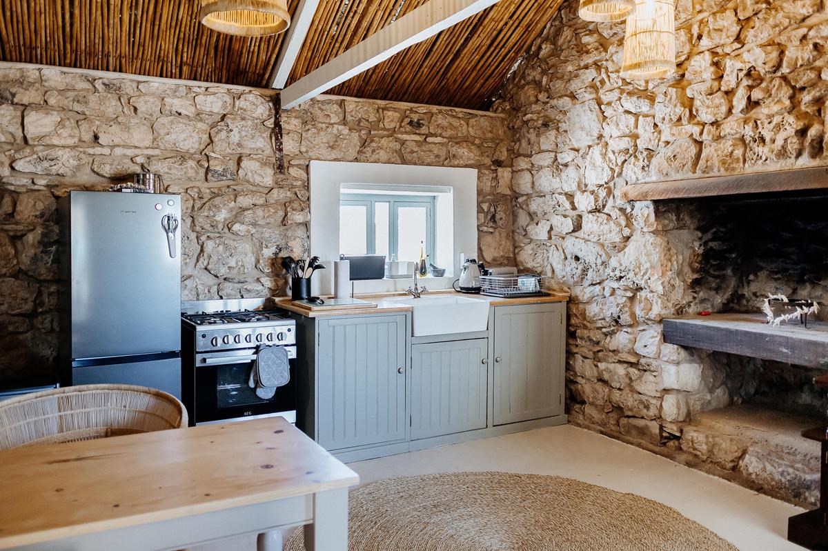 Bo Bakkies 1 - Paternoster Rentals