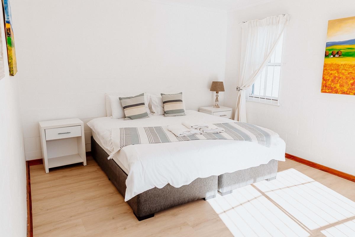 In Betwixt - Paternoster Rentals