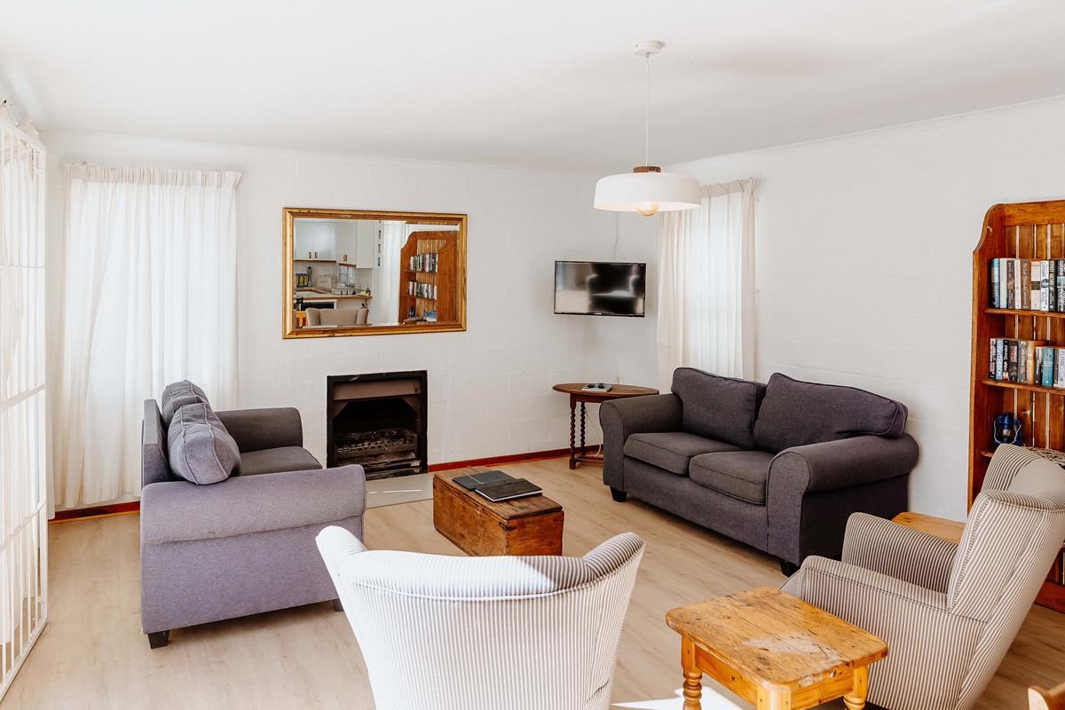 In Betwixt - Paternoster Rentals