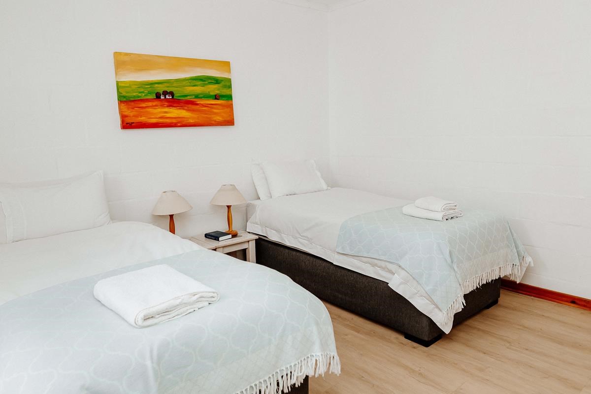 In Betwixt - Paternoster Rentals