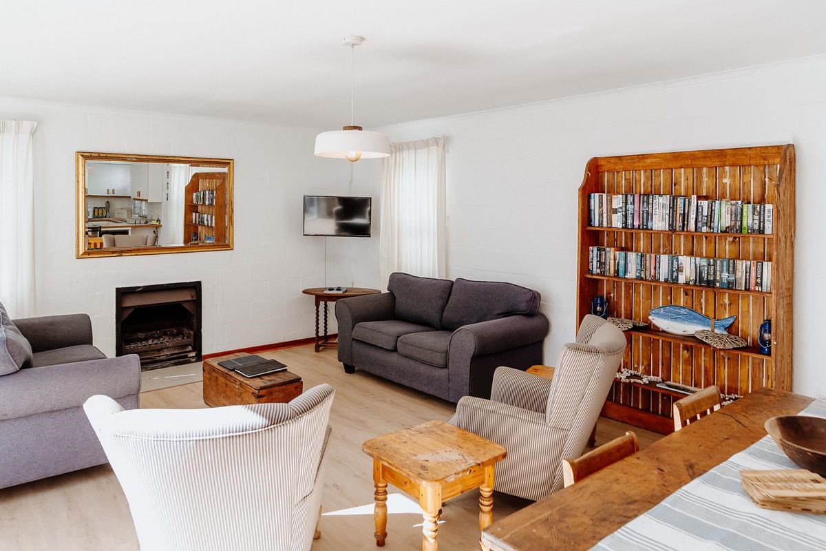 In Betwixt - Paternoster Rentals