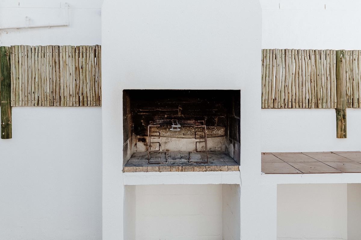 In Betwixt - Paternoster Rentals