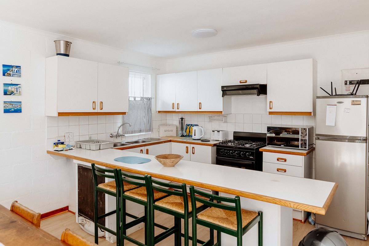 In Betwixt - Paternoster Rentals