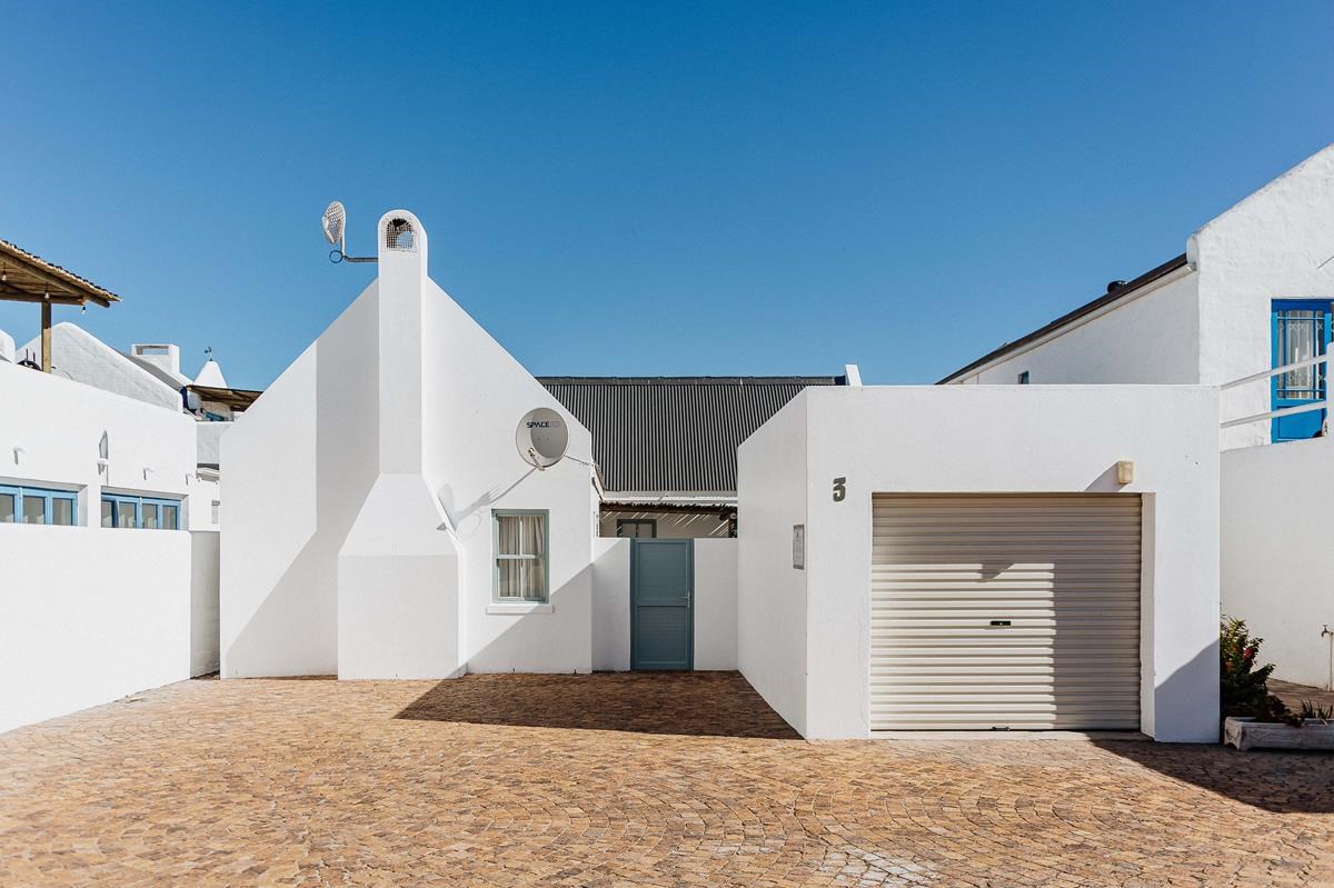 In Betwixt - Paternoster Rentals