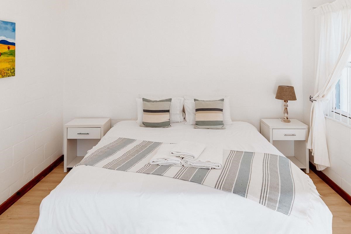 In Betwixt - Paternoster Rentals