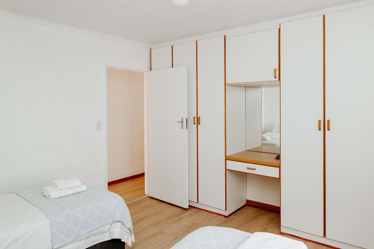 In Betwixt - Paternoster Rentals