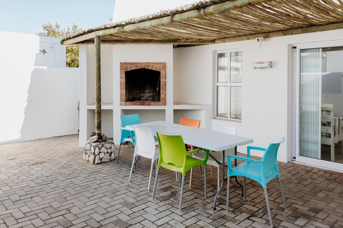 12 Korhaan - Paternoster Rentals