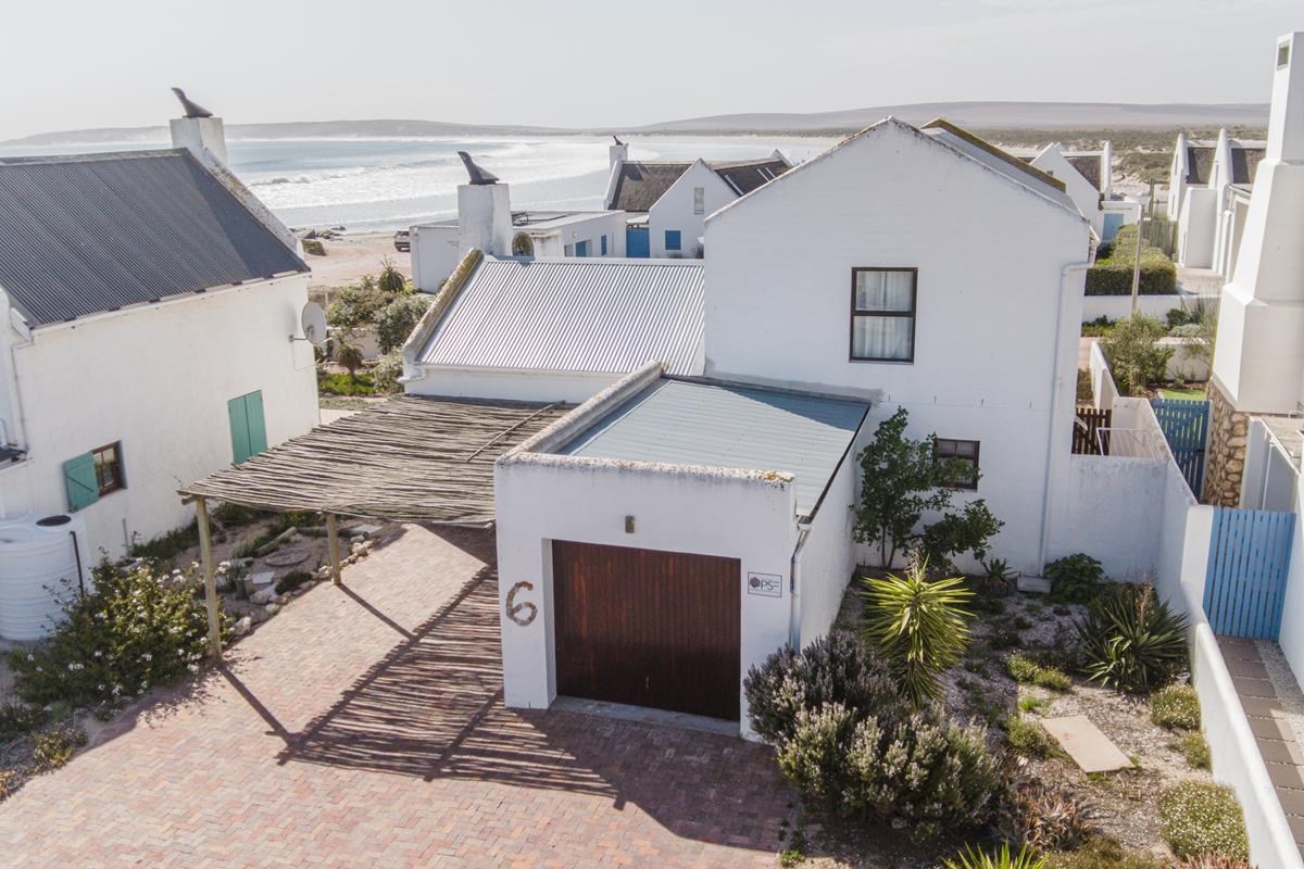 The Red Door - Paternoster Rentals