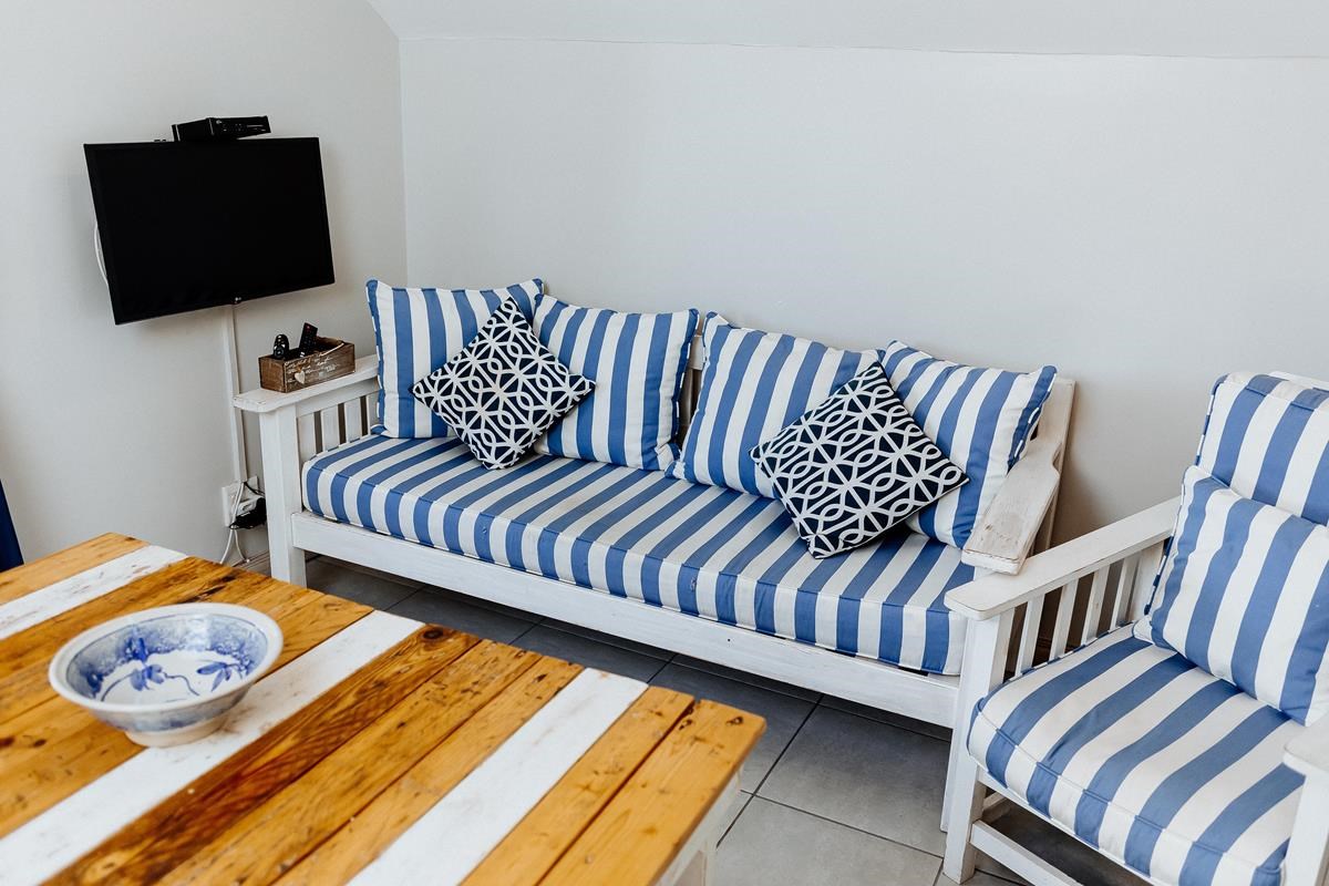 Family Tides Tops - Paternoster Rentals