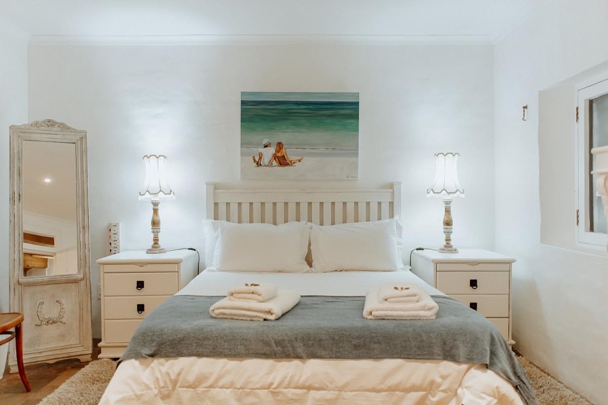 Harmonie Temp - Paternoster Rentals