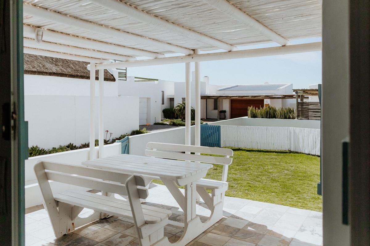 Harmonie 1 - Paternoster Rentals