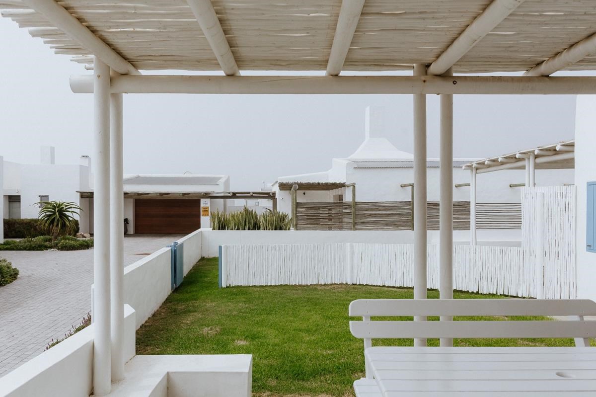 Harmonie 1 - Paternoster Rentals