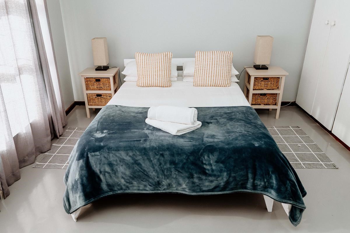 Stompneus - Paternoster Rentals