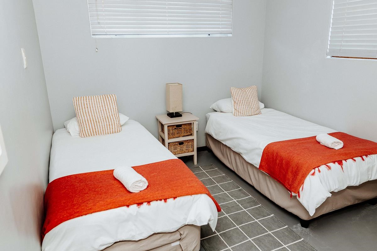 Stompneus - Paternoster Rentals
